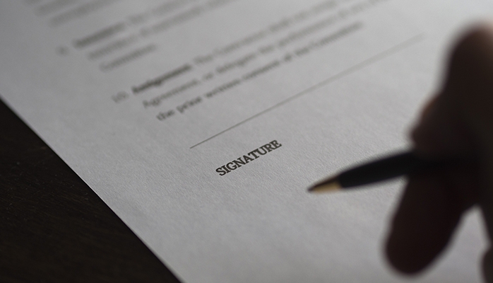 Résiliation anticipée d’un contrat à durée déterminée : l’indemnisation doit refléter le préjudice réel